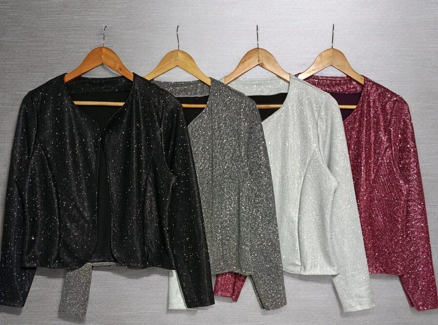 Bleizers con brillo en cuatro colores
